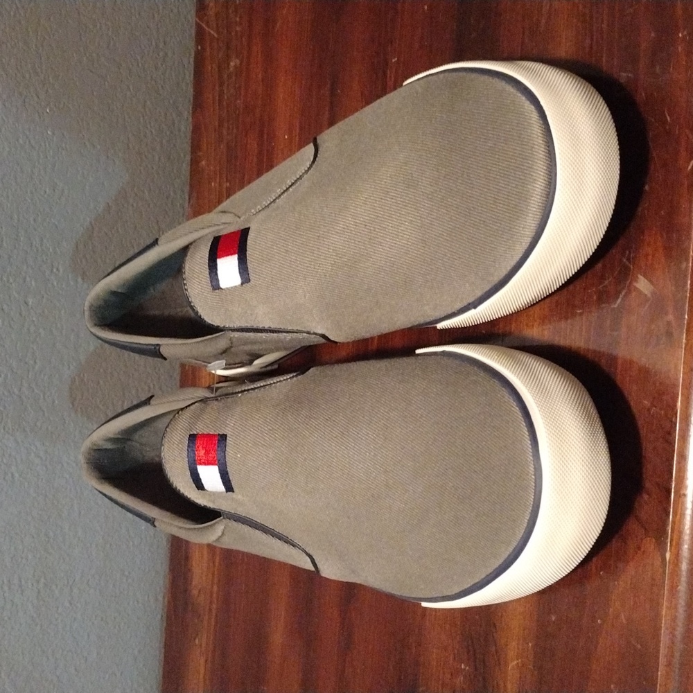 New Tommy Hilfiger Roaklyn sneakers